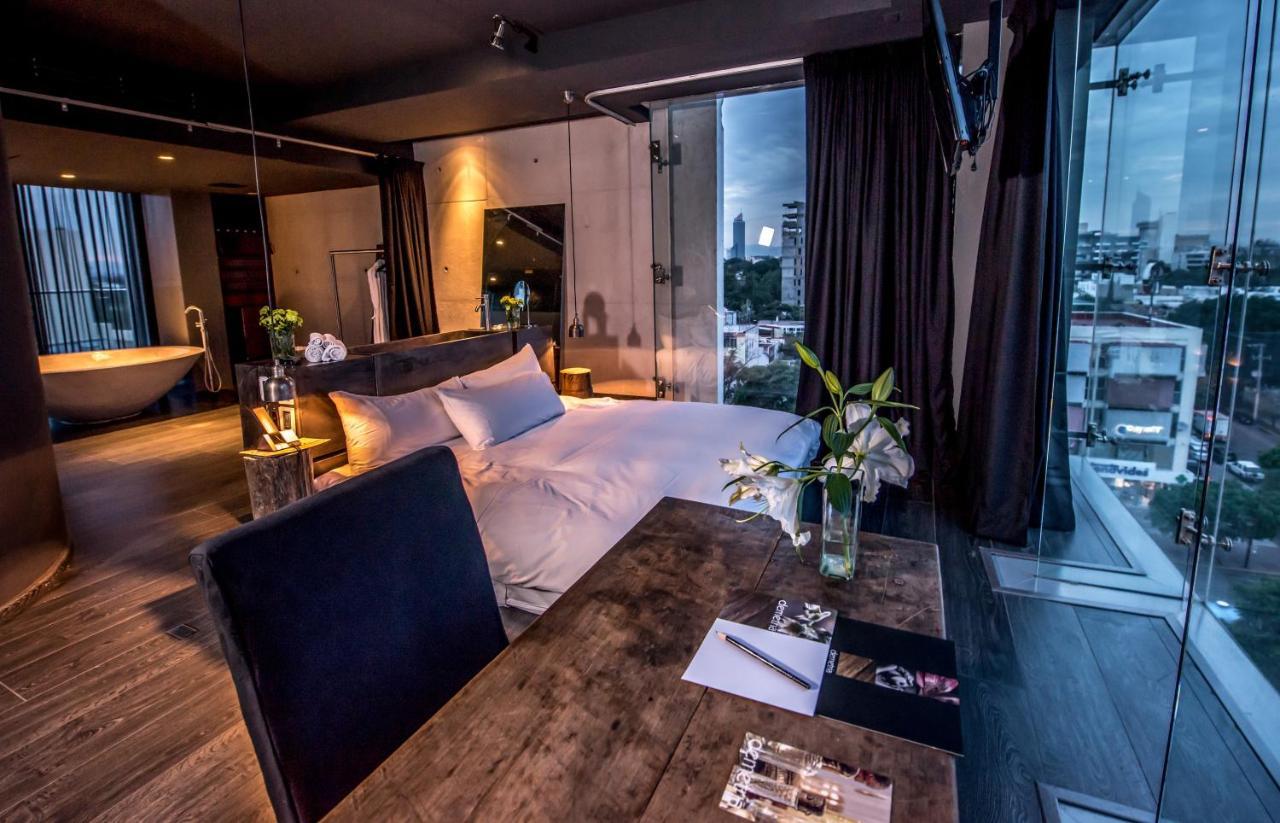 Demetria Hotel กัวดาลาฮารา ภายนอก รูปภาพ